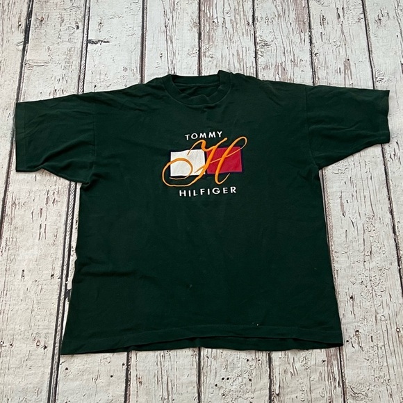 Vintage 1990s Tommy Hilfiger Fashion Apparel 90s Crewneck Tee Tshirt - Picture 1 of 3